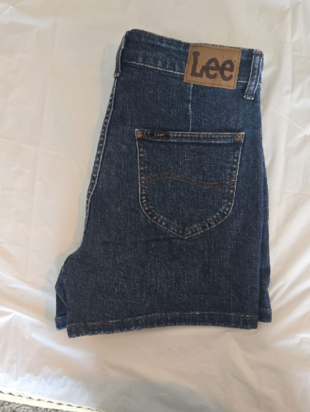 Lee High-Waist Denim Shorts in Dark Blue Size 12 Medium - Picture 9 of 11